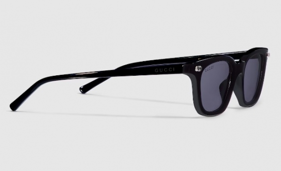 gucci Oval frame sunglasses