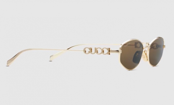 Gucci Oval frame sunglasses