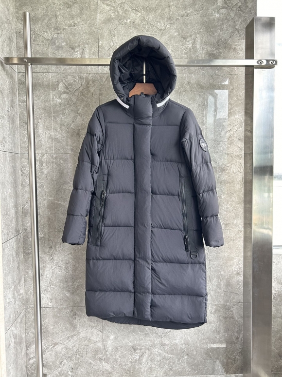 Canada Goose Woman Down Feather Coat Long Sleeved 51198
