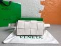 Bottega Veneta BV 639367 Belt-Cassette 55869 Bag White