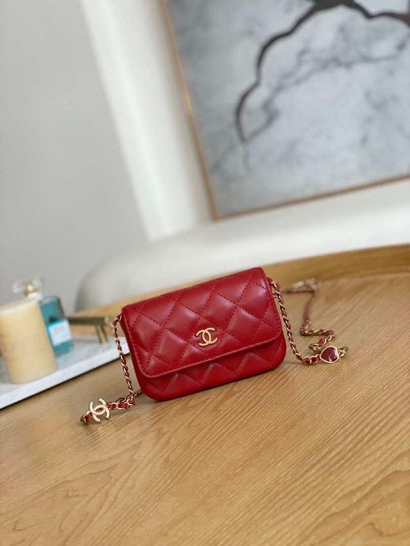 Chanel AP3036 Clutch With Chain lambskin Red