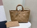 Dior M2821 Medium Dior Toujours Bag Apricot Macrocannage Calfskin