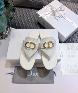 Dior KCQ386 Diro 30 Montaigne Flat Thong Sandals Calfskin White