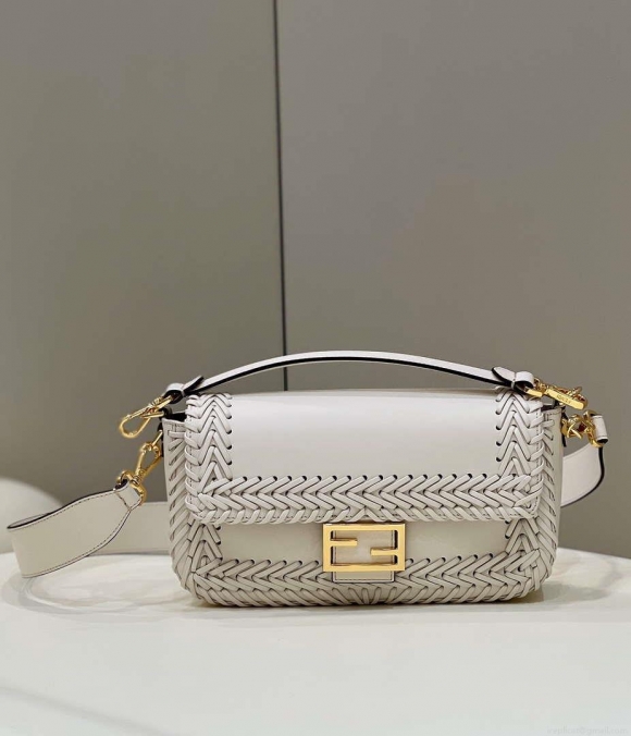 Fendi 8BR600 Baguette Medium Beige hand-woven leather 8536 bag