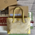 Gucci 631685 Ophidia jumbo GG medium tote Banana