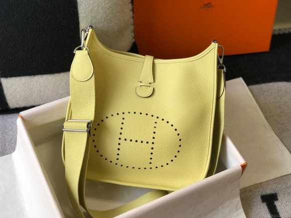 Hermes H083435 Evelyne III 29 Shoulder Bag Silver Hardware Lemon Yellow