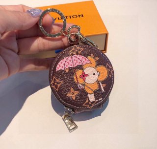 Louis Vuitton Keychains Fashion Key holder L62640