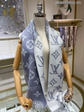 LV M77729 Louis Vuitton LV Essential Scarf L60195