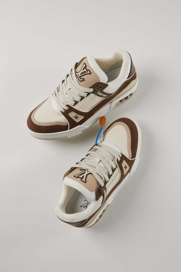 Louis Vuitton 1ABLUR Men Women’s LV Trainer Sneaker L62467