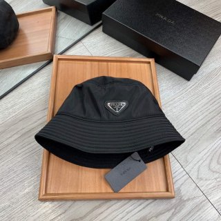 Prada Re-Nylon bucket hat P91011