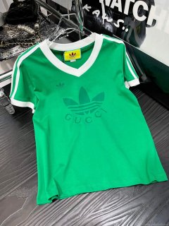 Gucci 693640 X adidas x Gucci cropped T-shirt for women Green