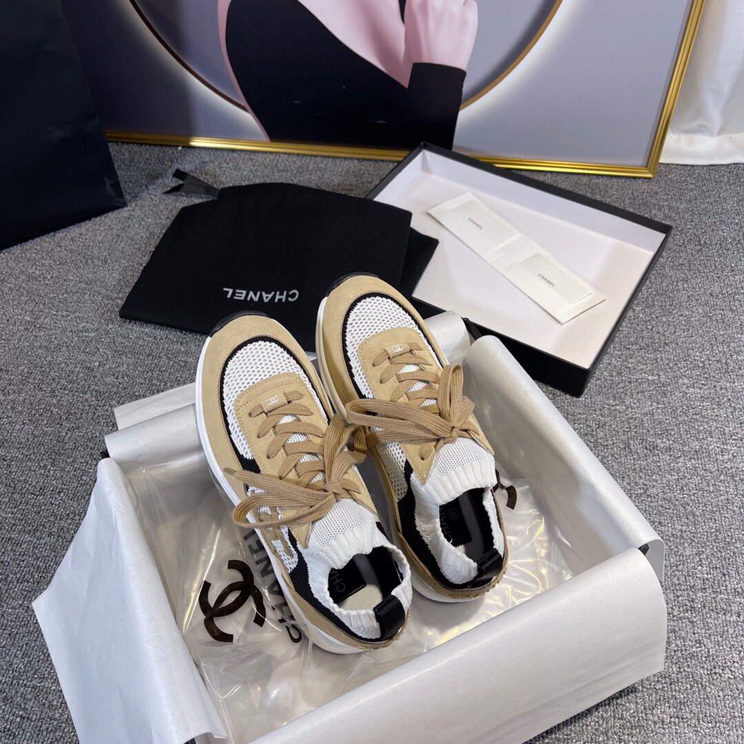 Chanel Men Women’s Sneaker Shoes G38750 Tan and White Calfskin