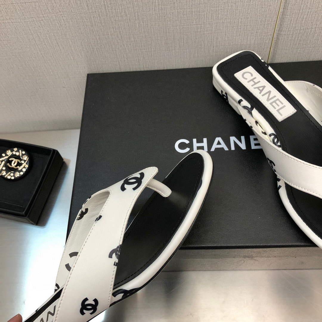 Chanel G38978 Sandals Printed Lambskin Women C91171