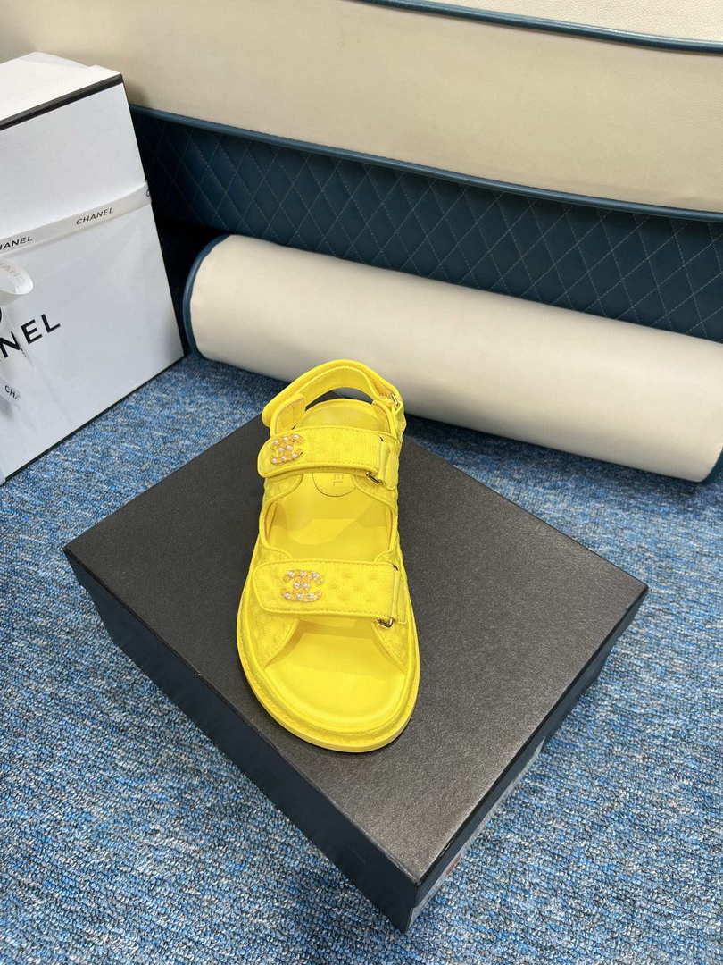 Chanel Women’s fashion Knitwear Sandals G35932 Yellow