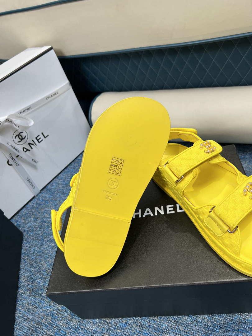 Chanel Women’s fashion Knitwear Sandals G35932 Yellow