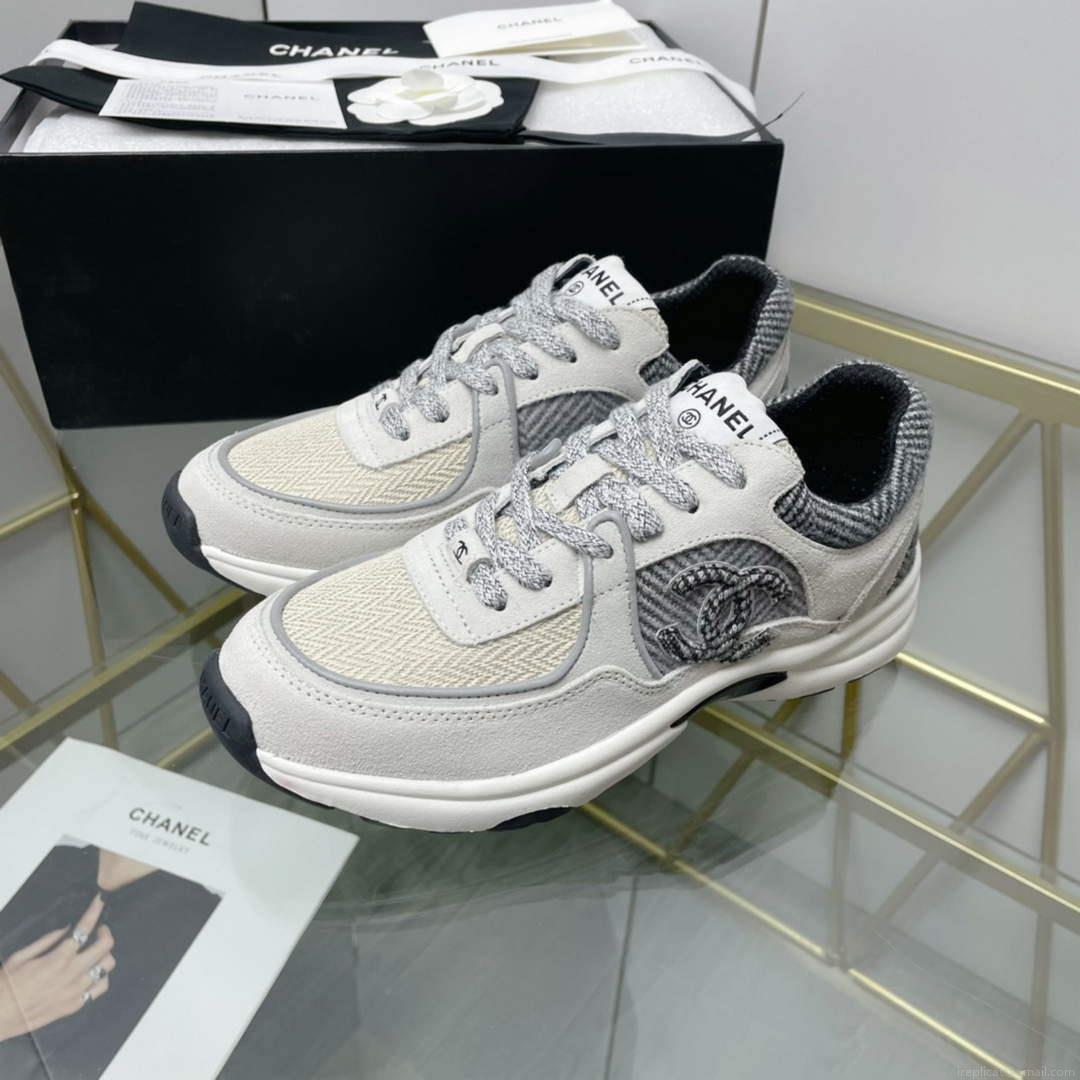 Chanel Women’s Sneaker Shoes G38754 White and beige