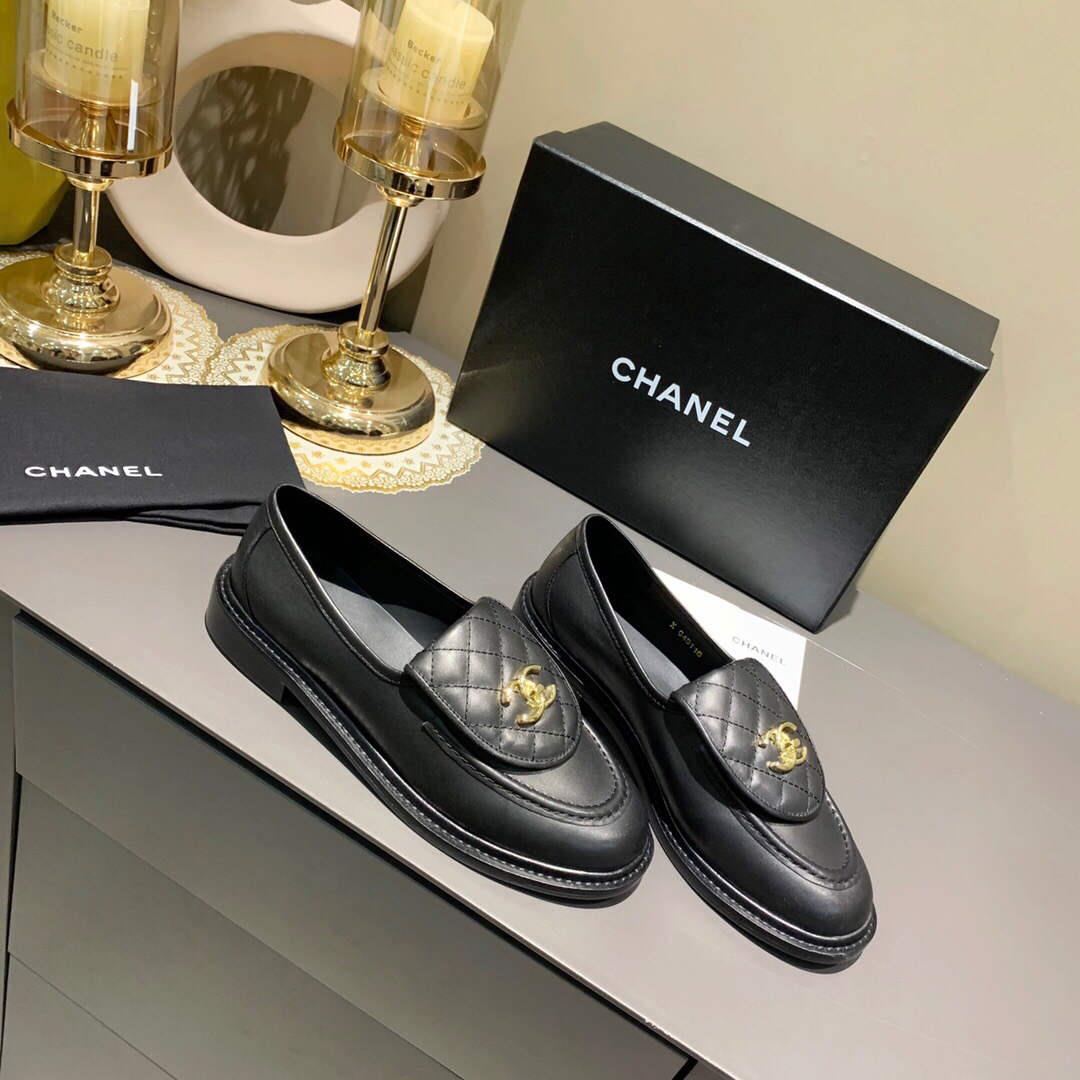 Chanel Women’s Fashion Loafers Calfskin C90300
