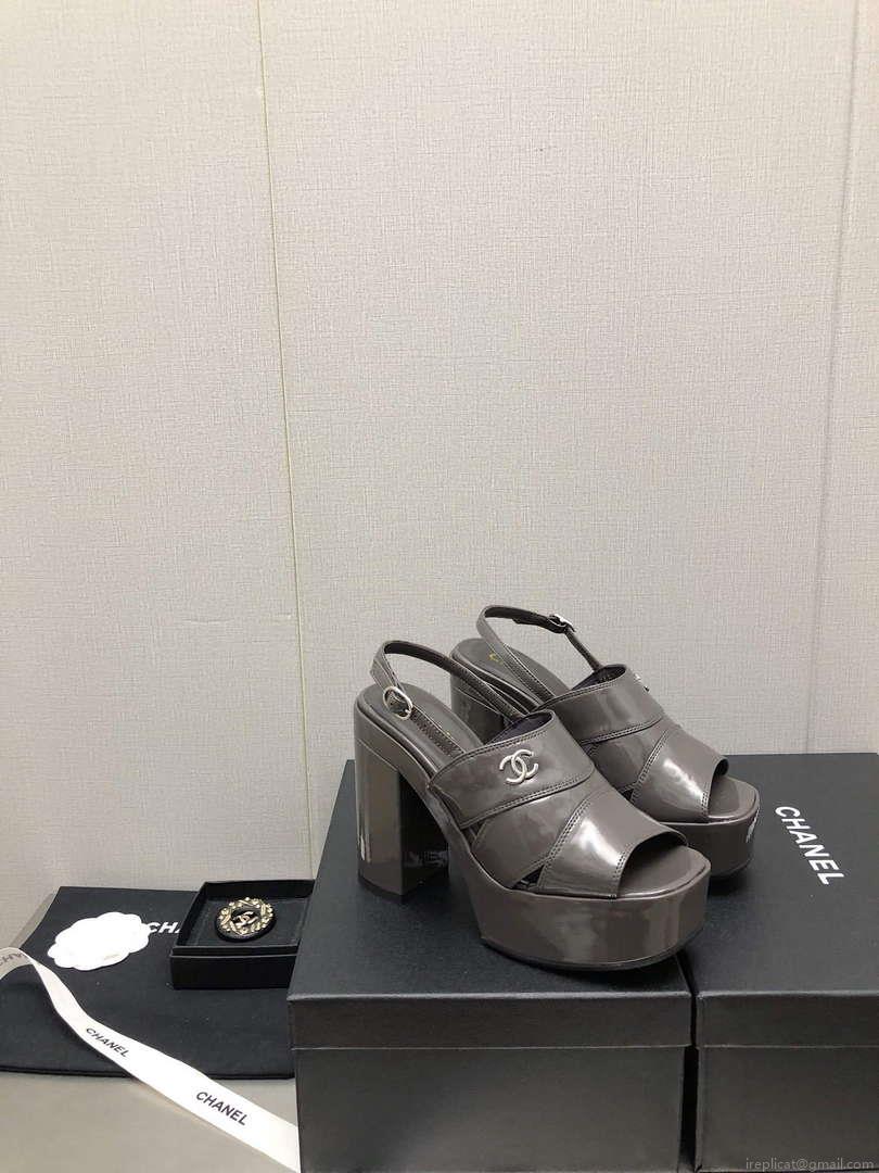 Chanel G45016 Patent Crumpled Lambskin Sandals C88322