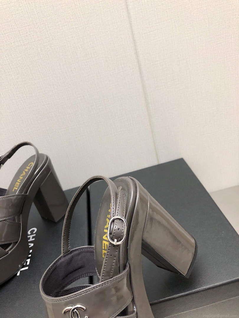 Chanel G45016 Patent Crumpled Lambskin Sandals C88322