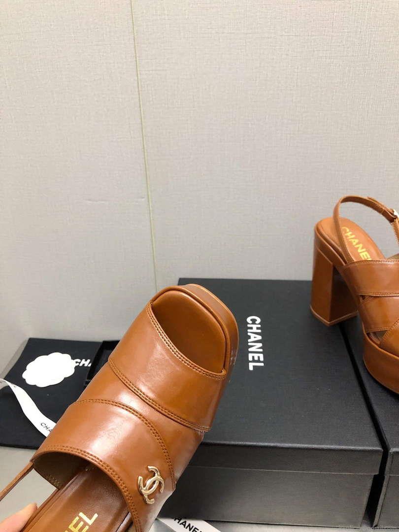 Chanel G45016 Patent Crumpled Lambskin Sandals C88323