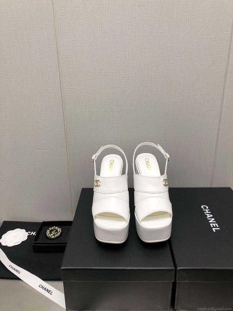 Chanel G45016 Patent Crumpled Lambskin Sandals C88324