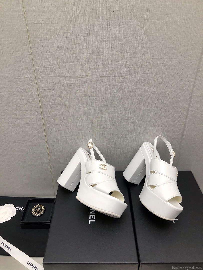 Chanel G45016 Patent Crumpled Lambskin Sandals C88324