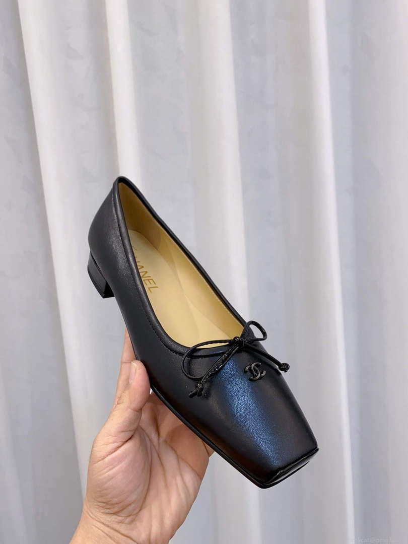 Chanel Women’s Loafers Fashion Shoes C93264