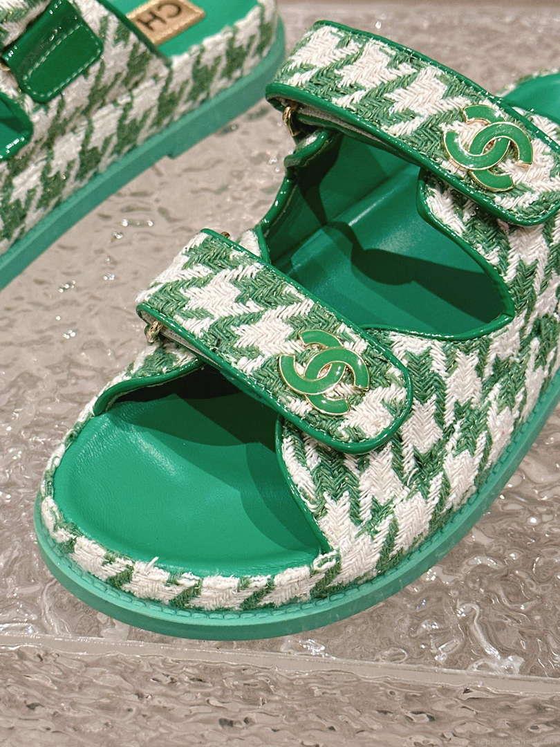 Chanel Women’s Velcro sandals Fashion Shoes C93251