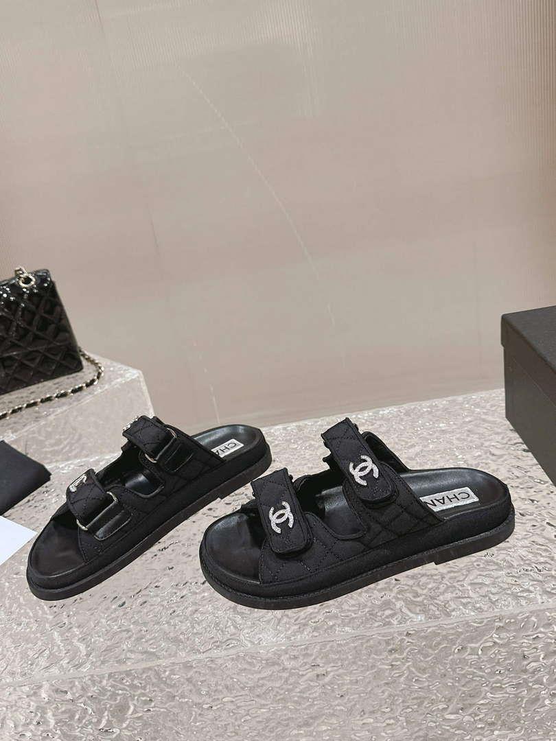 Chanel Women’s Velcro sandals Fashion Shoes C93255