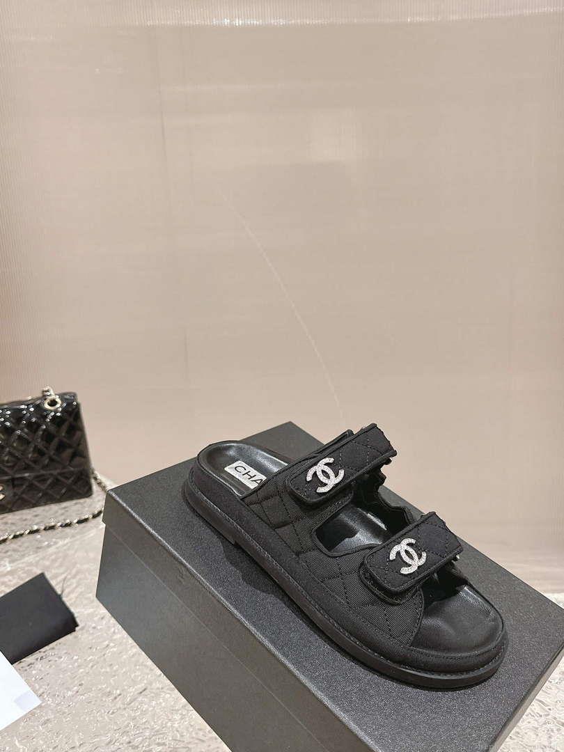 Chanel Women’s Velcro sandals Fashion Shoes C93255