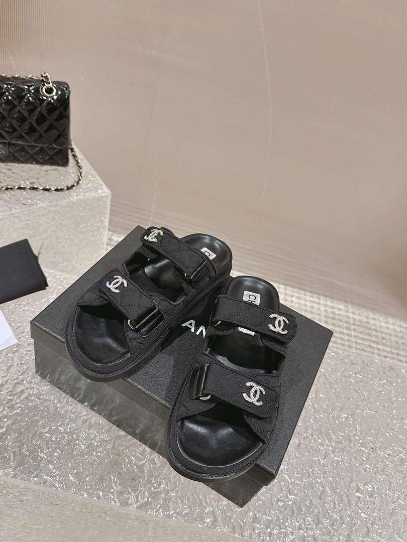 Chanel Women’s Velcro sandals Fashion Shoes C93255