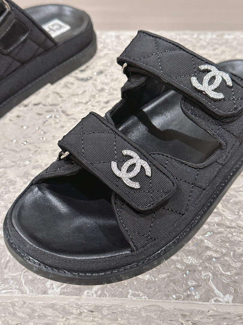 Chanel Women’s Velcro sandals Fashion Shoes C93255