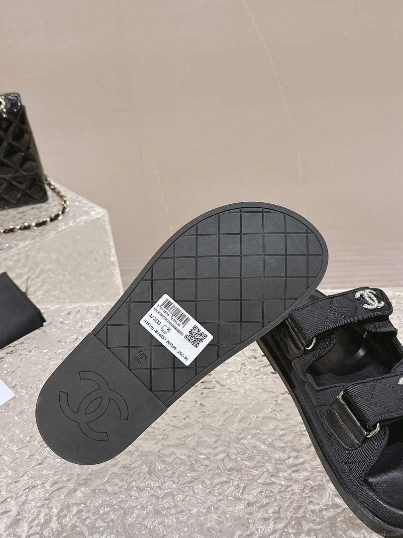 Chanel Women’s Velcro sandals Fashion Shoes C93255