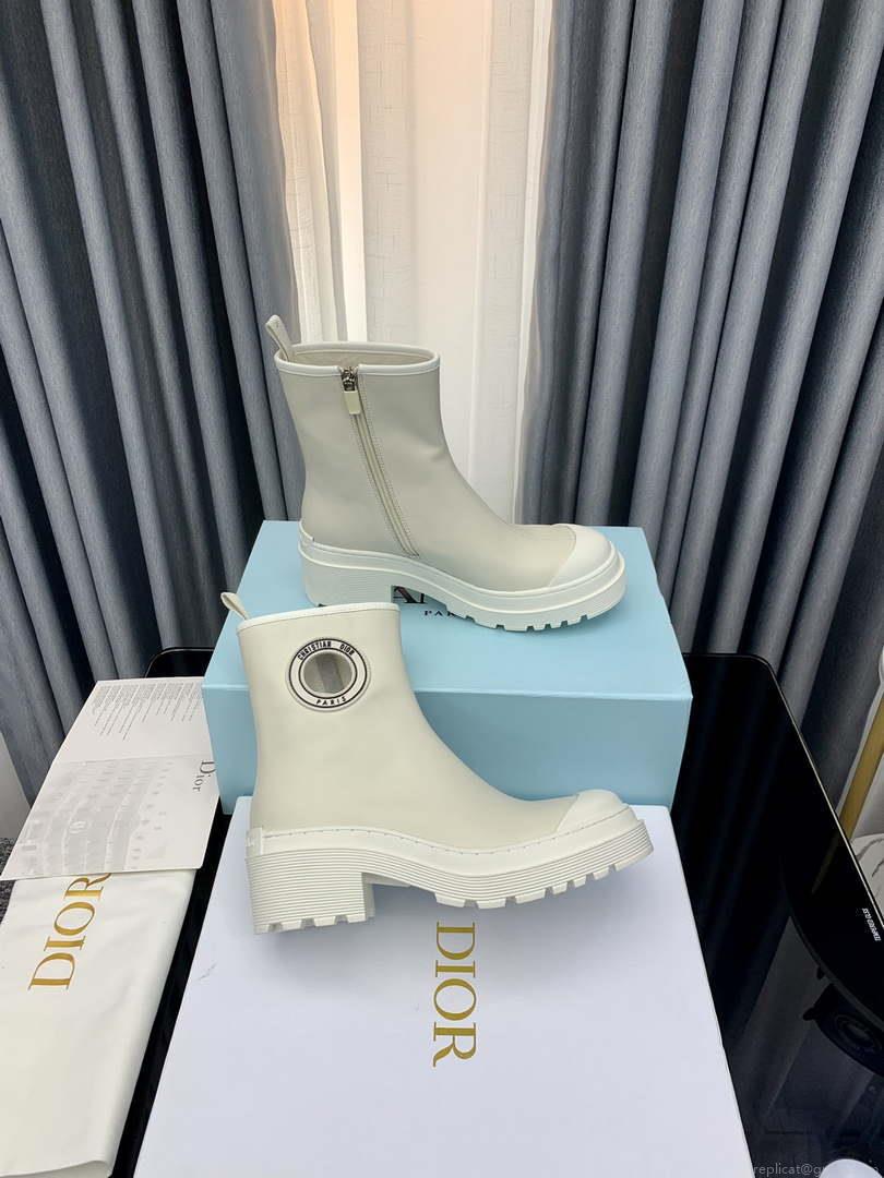 Dior Women’s Shoes – Dior Symbol Ankle Boot – KCI770VSO_S900 – White