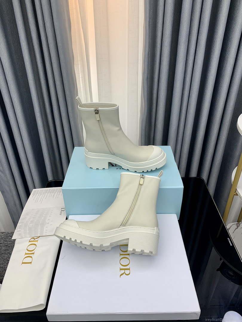 Dior Women’s Shoes – Dior Symbol Ankle Boot – KCI770VSO_S900 – White
