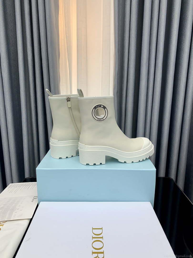 Dior Women’s Shoes – Dior Symbol Ankle Boot – KCI770VSO_S900 – White
