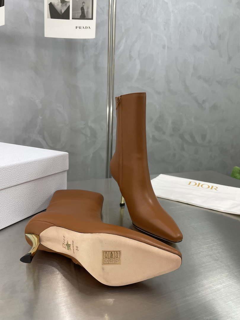 Dior Women’s Shoes – D-Fame Heeled Angle Boot – KCI806VVV_S900 – # 192878