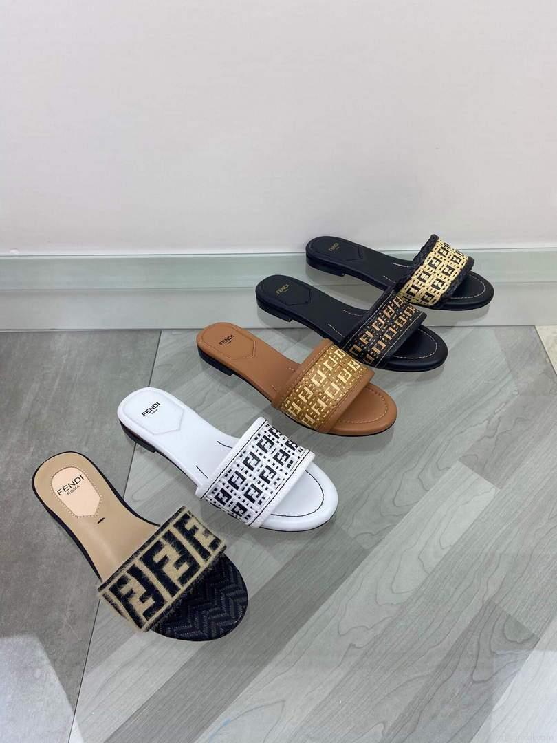 Fendi 8R8092 FF Interlace Leather Slides Flats Shoes Apricot