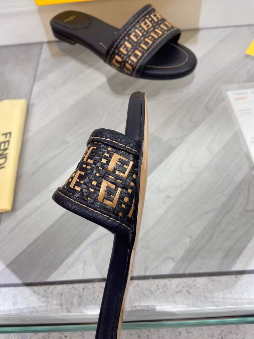 Fendi 8R8092 FF Interlace Leather Slides Flats Shoes Black