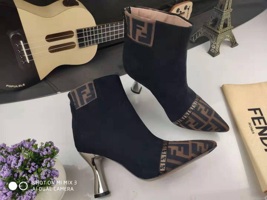 Fendi Boots Designger Fendi Short Shoes Women 81902 Black and Brown