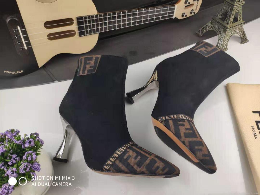 Fendi Boots Designger Fendi Short Shoes Women 81902 Black and Brown