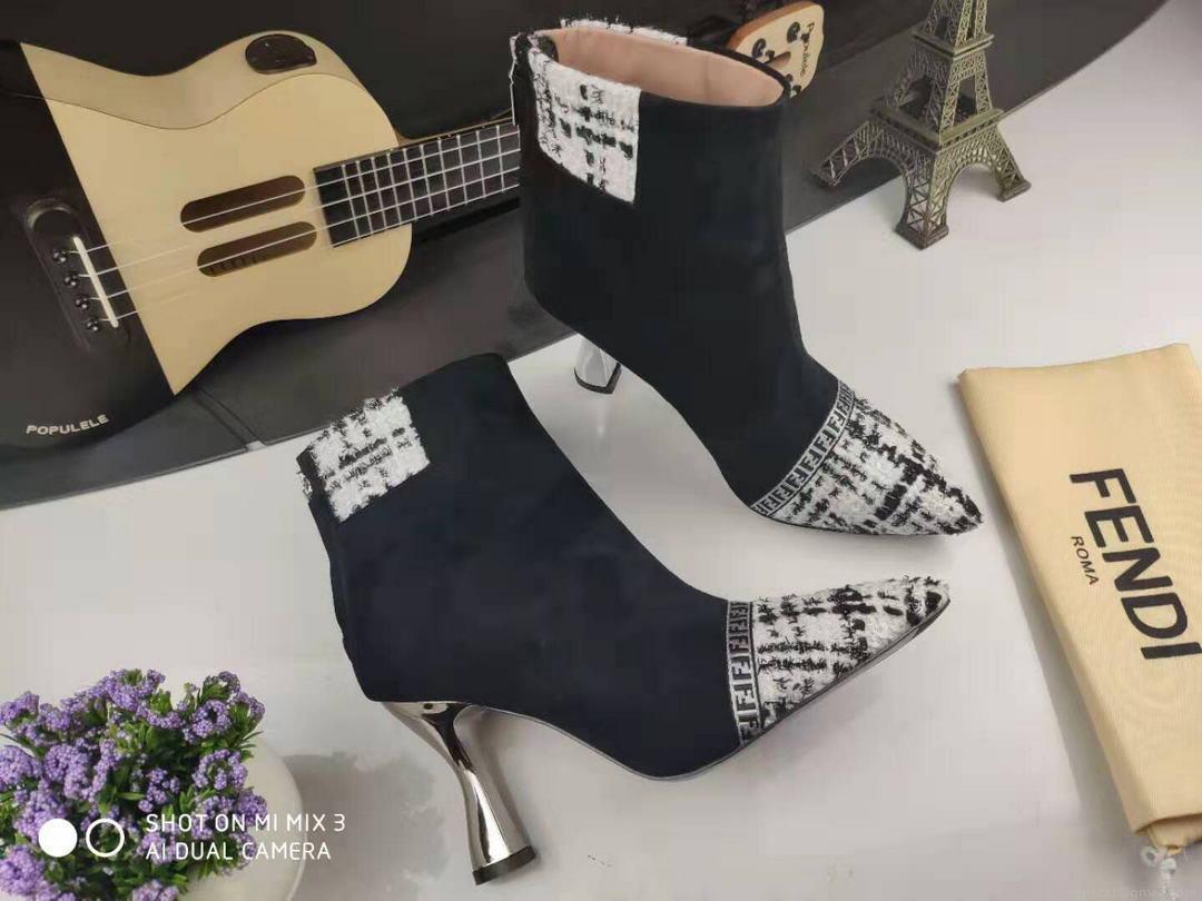 Fendi Boots Designger Fendi Short Shoes Women 81902 Black and White