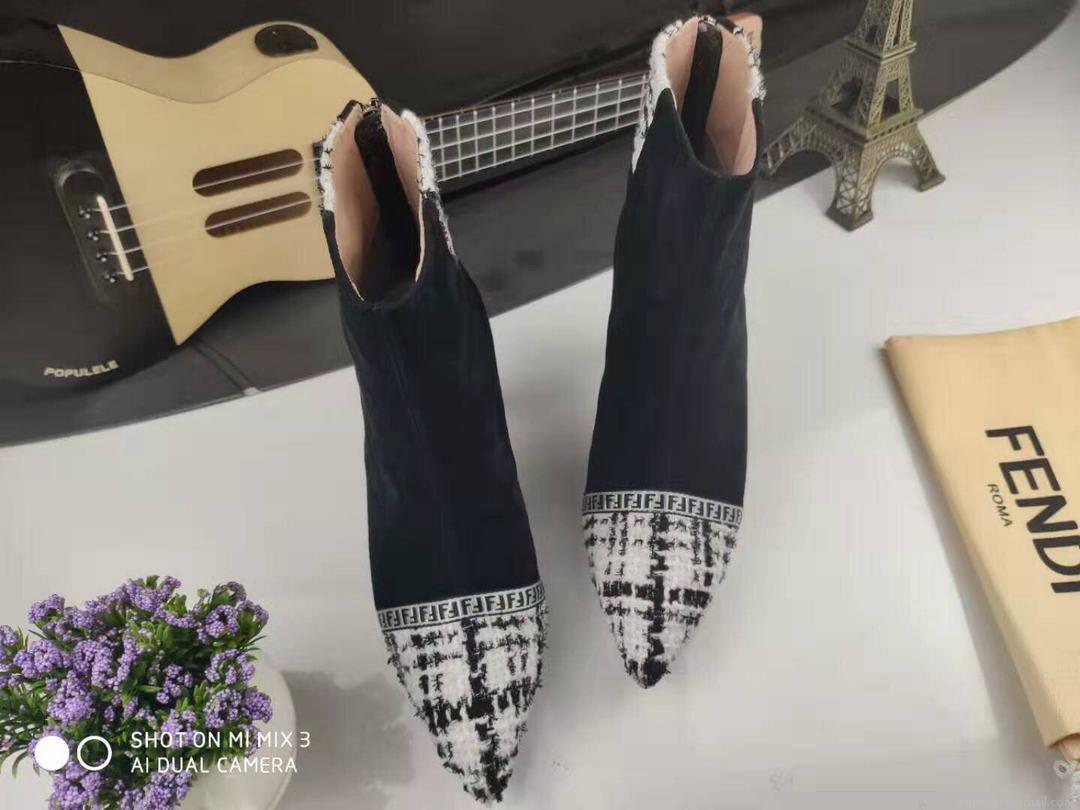 Fendi Boots Designger Fendi Short Shoes Women 81902 Black and White