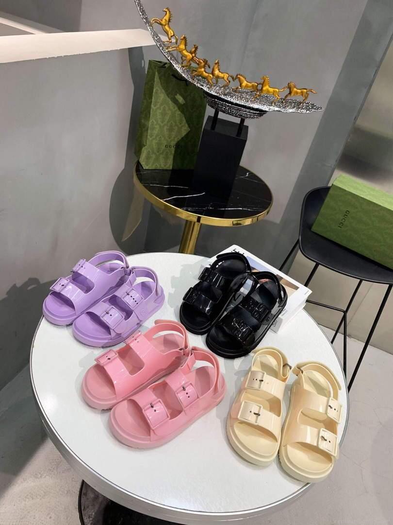 Gucci 660243 Women’s Sandal With Mini Double G Rubber Lilac