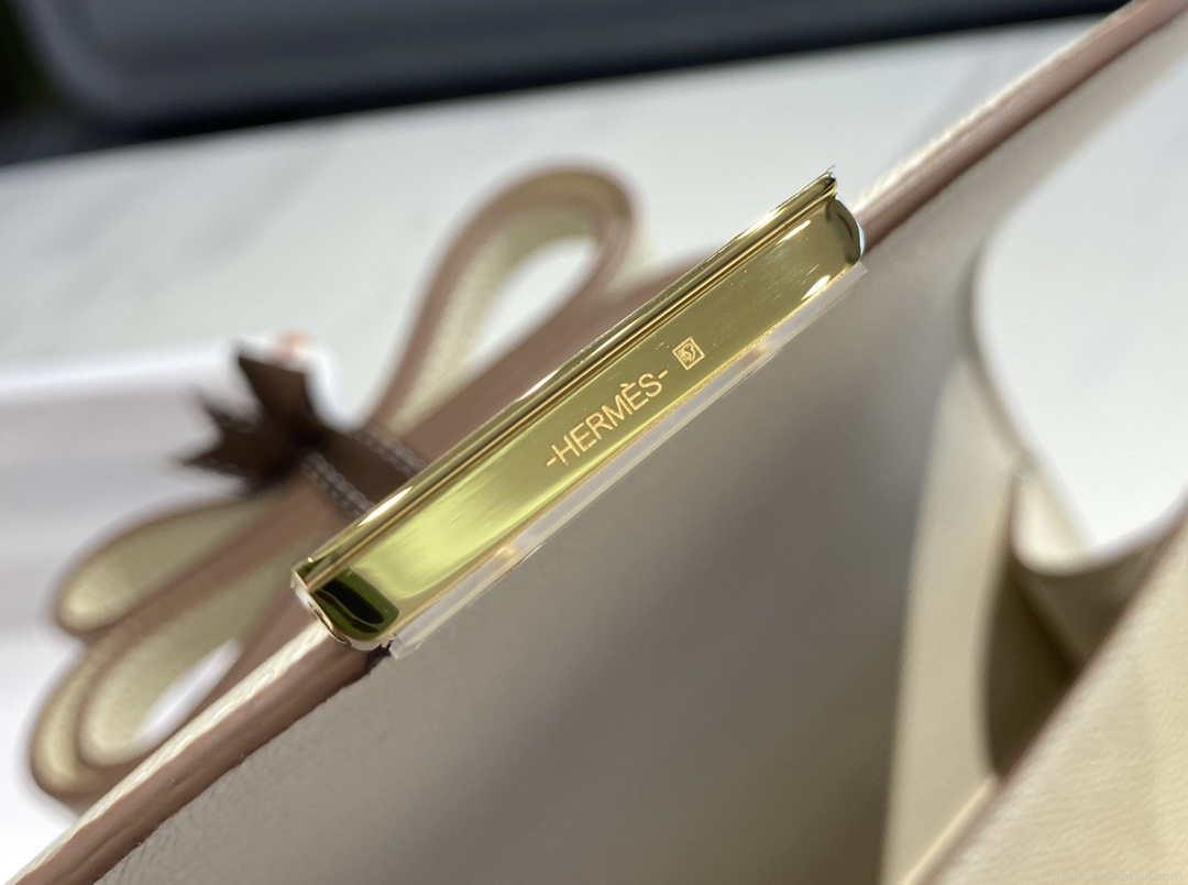Hermes Constance Cross Body Bag Epsom Leather Gold H28414