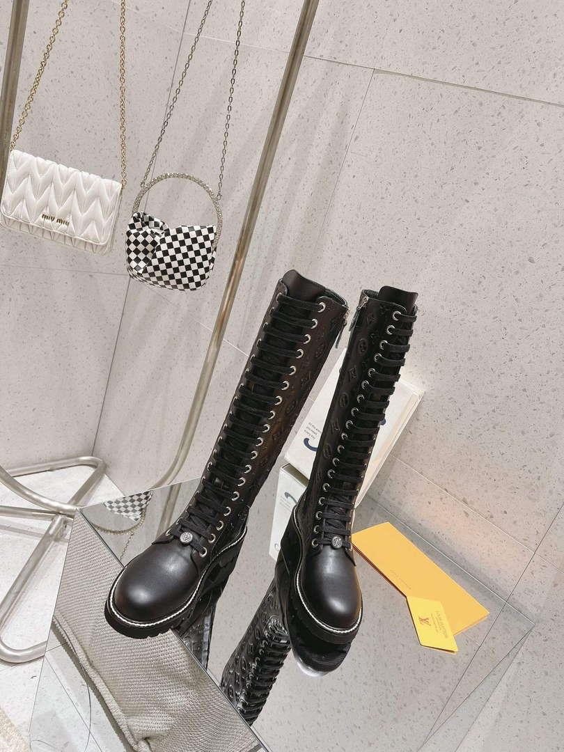 LV 1ABUPL Louis Vuitton Women’s Territory Flat High Ranger Boot L67329