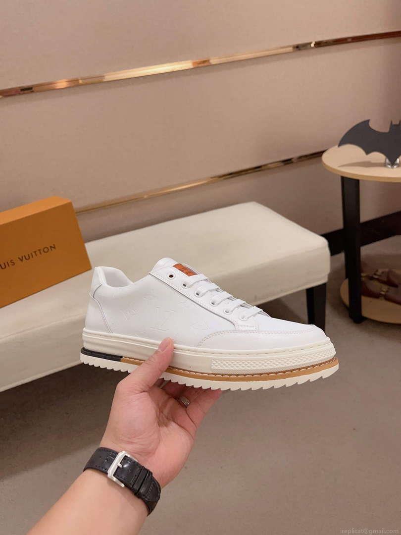 LV 1ACEZ4 Louis Vuitton Men Beverly Hills Sneaker L62346