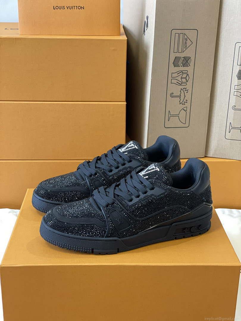 Louis Vuitton 1AC5AL Men Women’s LV Trainer Sneaker L62401