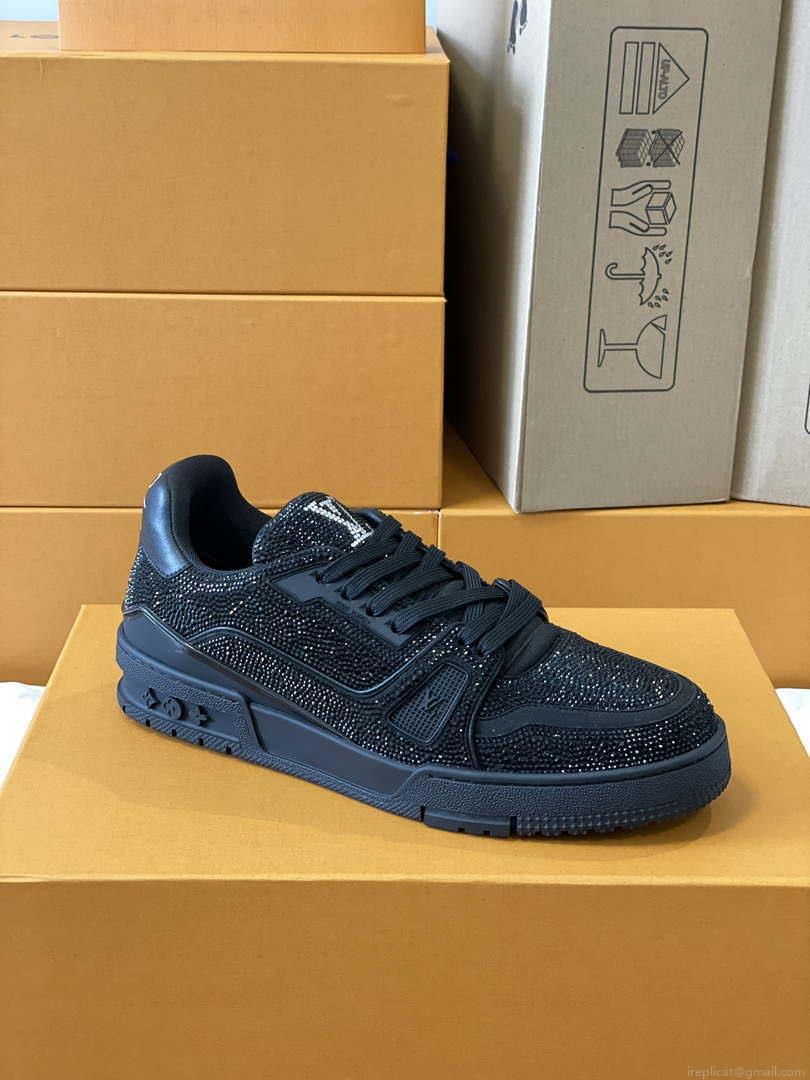 Louis Vuitton 1AC5AL Men Women’s LV Trainer Sneaker L62401