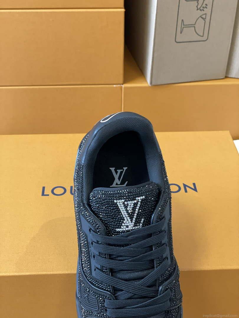 Louis Vuitton 1AC5AL Men Women’s LV Trainer Sneaker L62401